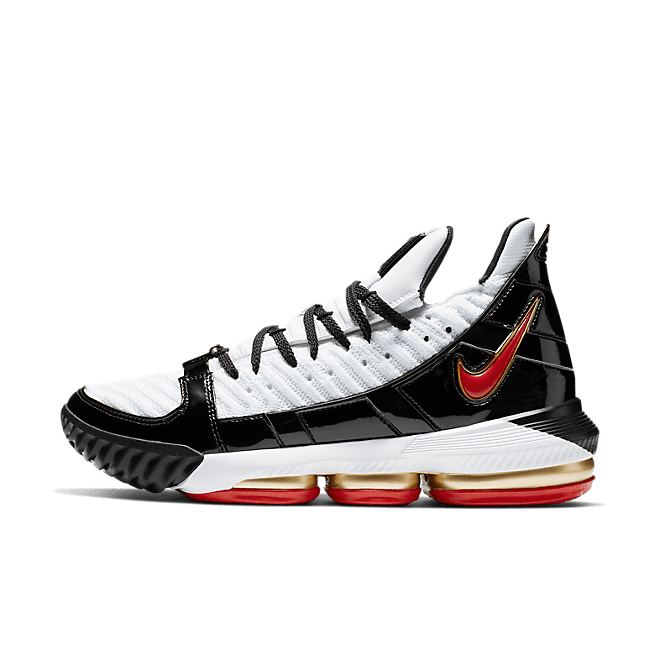 LeBron 16 SB