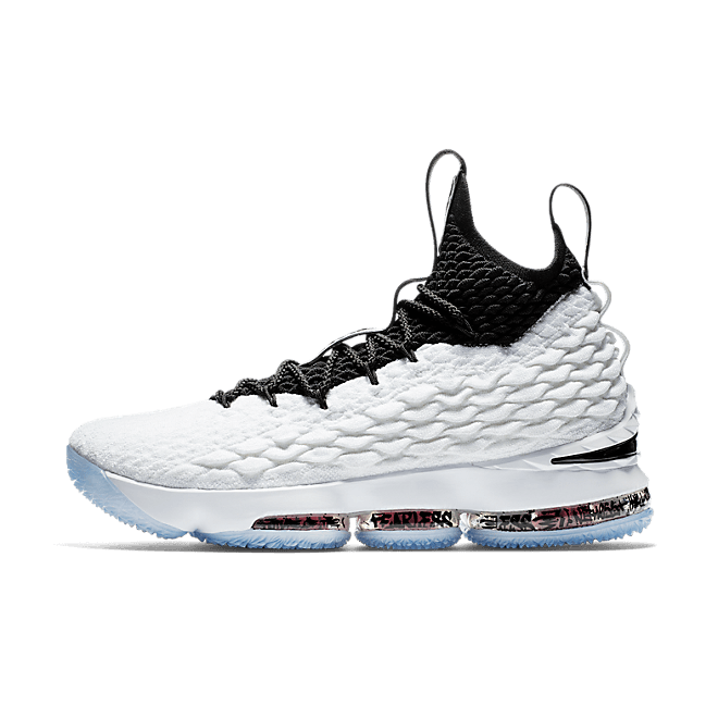 Nike Lebron 15