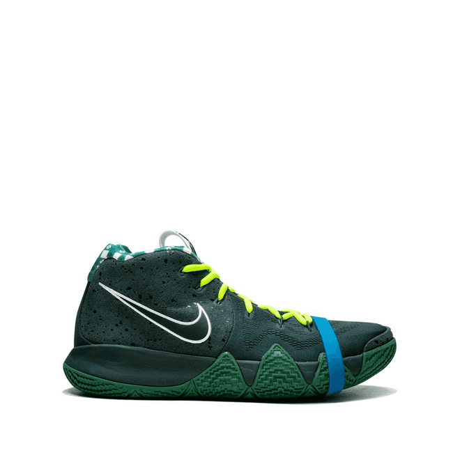 Nike Kyrie 4 TV PE 15