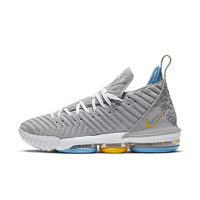 Nike Lebron 16