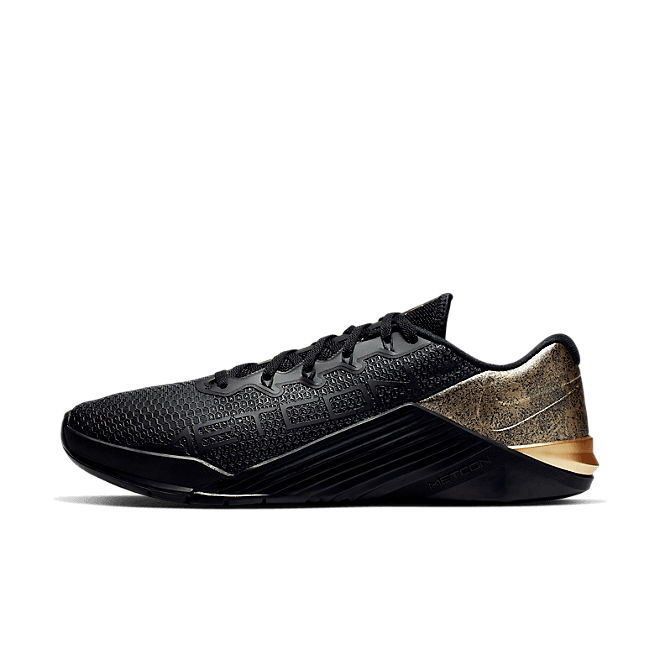 Nike Metcon 5 Black x Gold