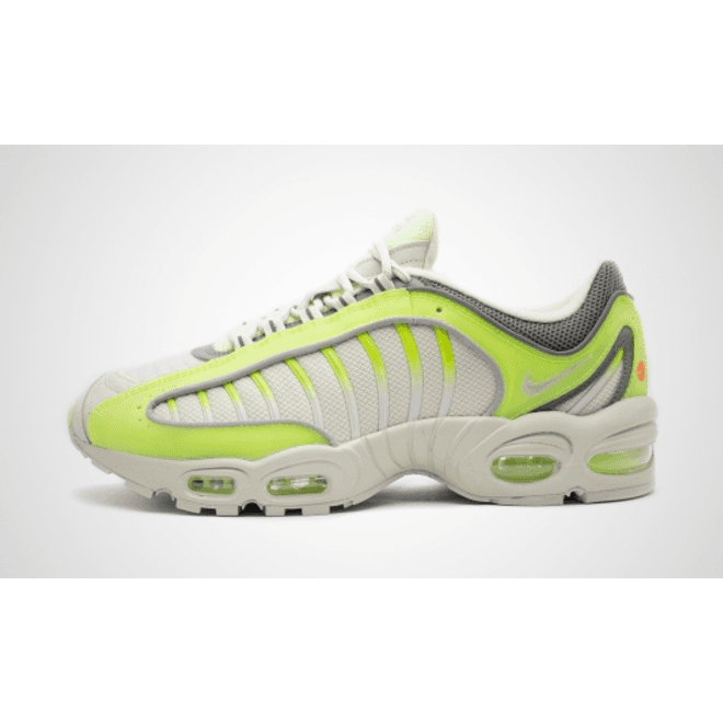 Nike Air Max Tailwind IV "Volt"