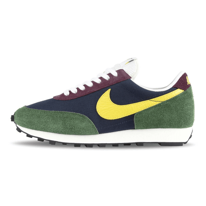 Nike Daybreak Obsidian / Dynamic Yellow / Cosmic Bonsai