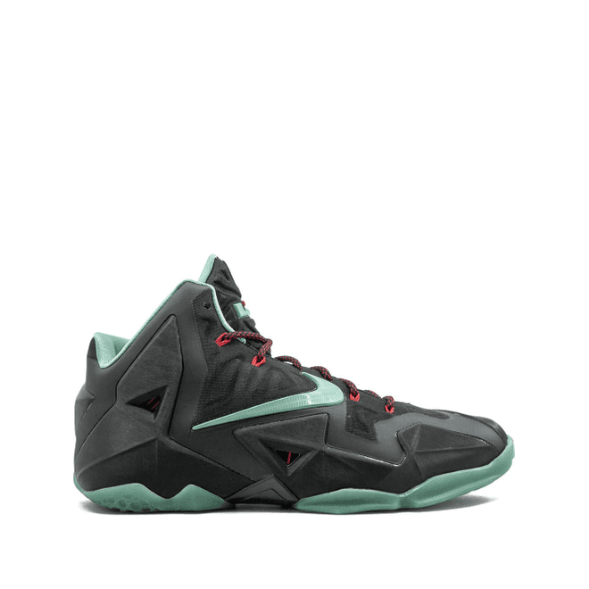 Nike Lebron 11