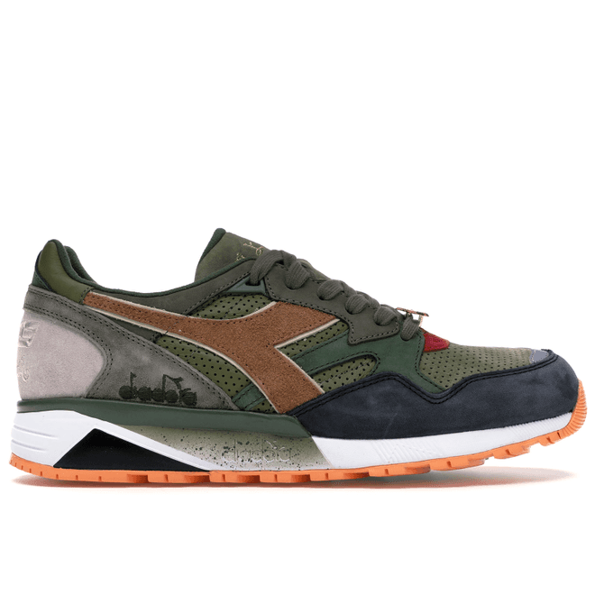 Diadora N9002 24 Kilates x mita x Mighty Crown Respect Over Hate