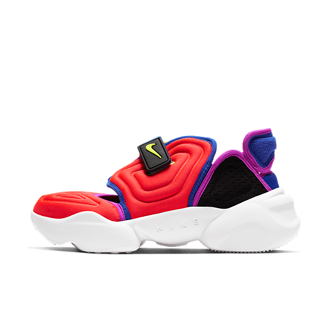 Nike Aqua Rift Bright Crimson (W)