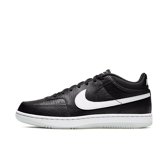 Nike Sky Force 3/4 Black White