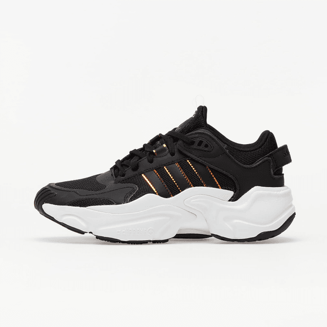 adidas Magmur Runner W Core Black/ Core Black/ Ftw White