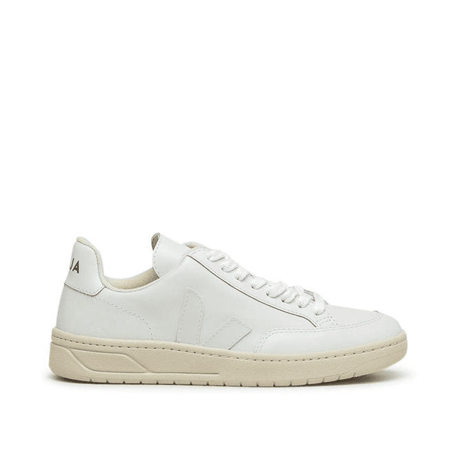 VEJA V-12 Leather