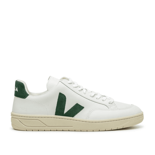 Veja V-12 Leather