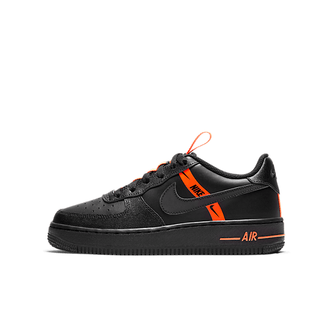 Nike Air Force 1 LV8