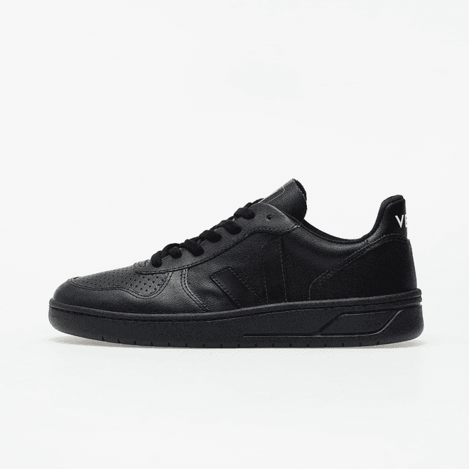 Veja V-10 W Black