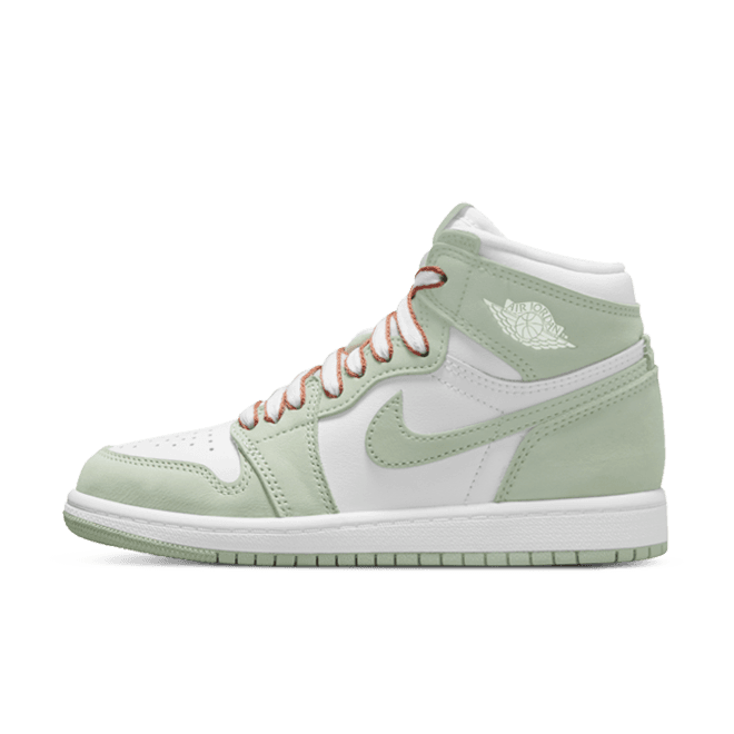 Air Jordan 1 Retro High 'Seafoam Green'