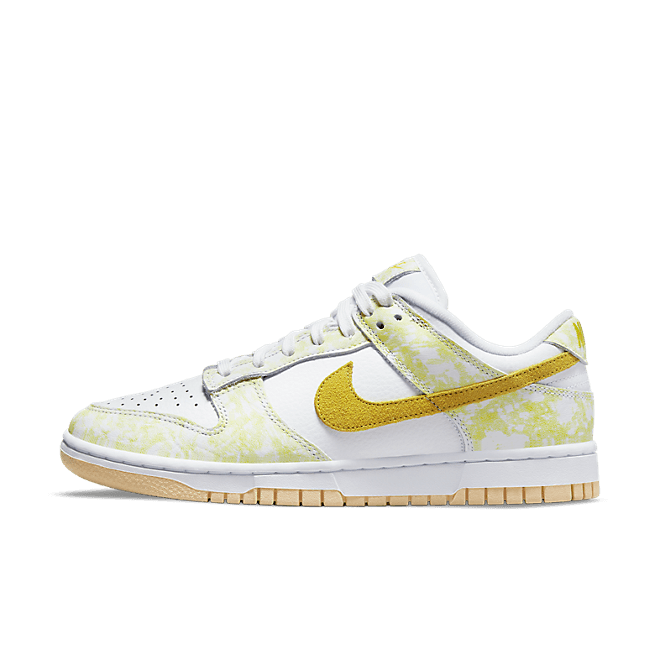 Nike Wmns Dunk Low OG 'Yellow Strike'