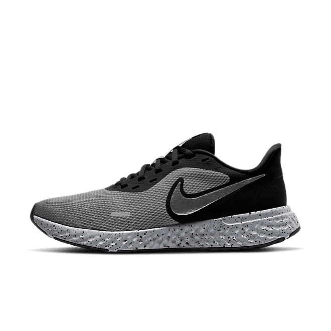 Nike Revolution 5 Premium