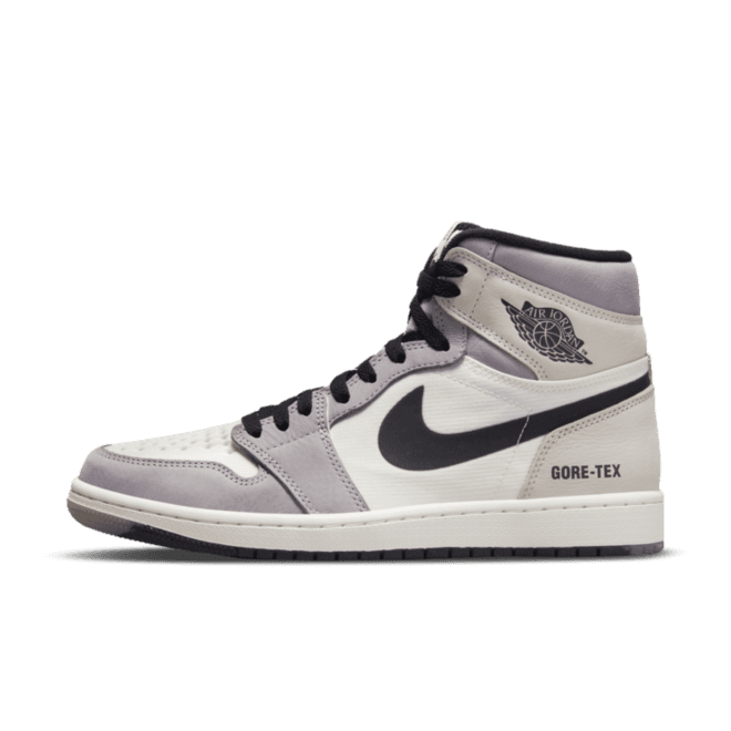 Air Jordan 1 High Gore-Tex 'Light Bone'