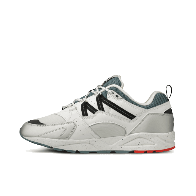 Karhu Fusion 2.0 'Silver' - Ursa Minor Pack