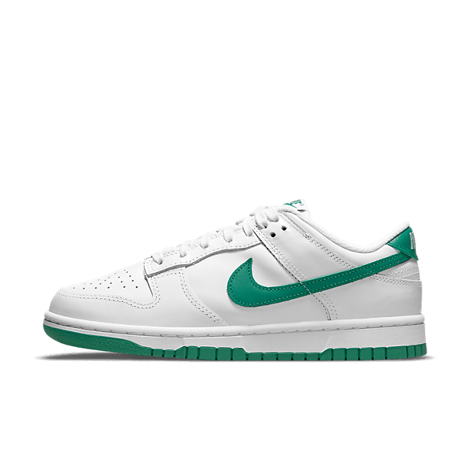 Nike WMNS Dunk Low 'Lucky Green'