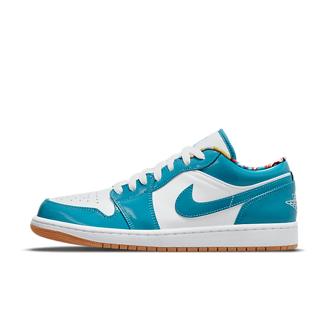 Air Jordan 1 Low SE 'Cyber Teal' - Barcelona Sweater