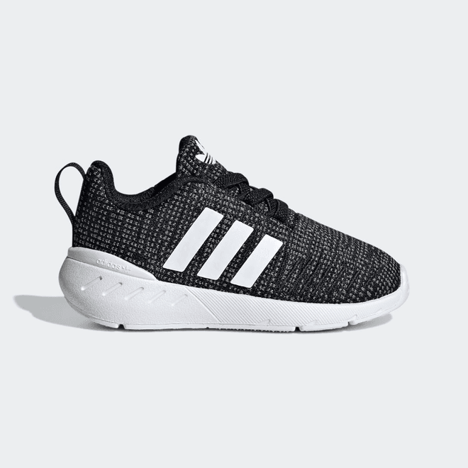 adidas Swift Run 22