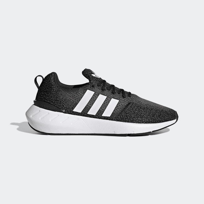 adidas Swift Run 22