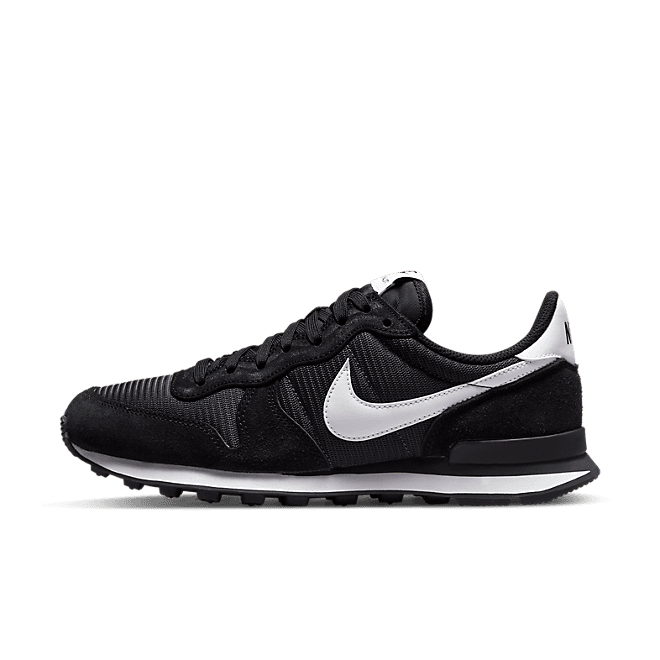 Nike Internationalist