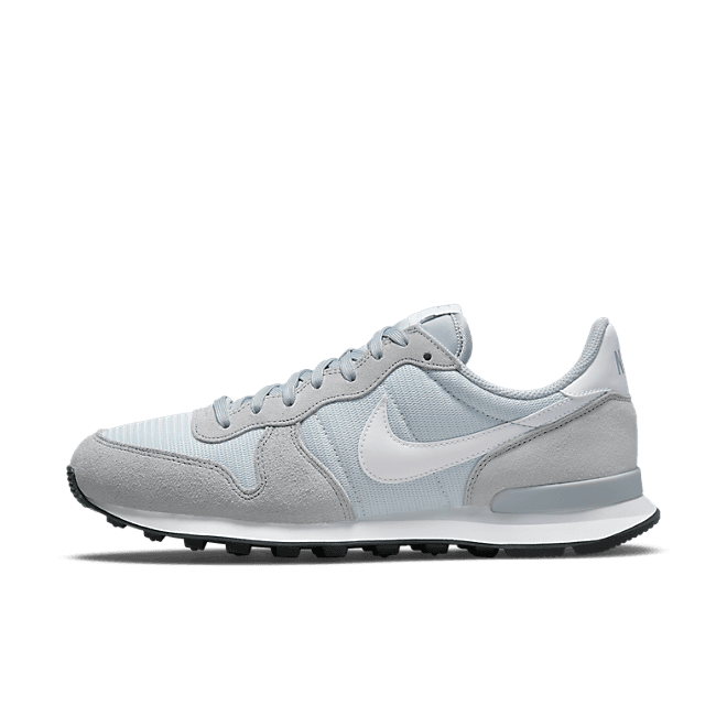 Nike Internationalist