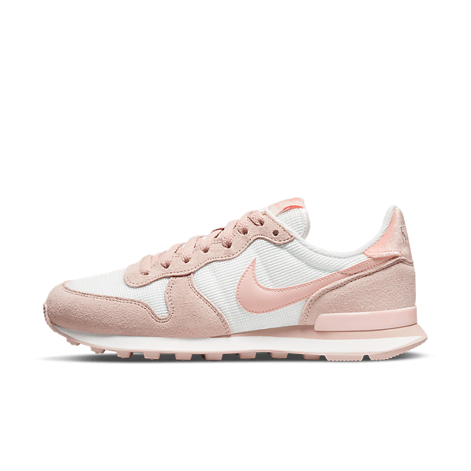 Nike Internationalist