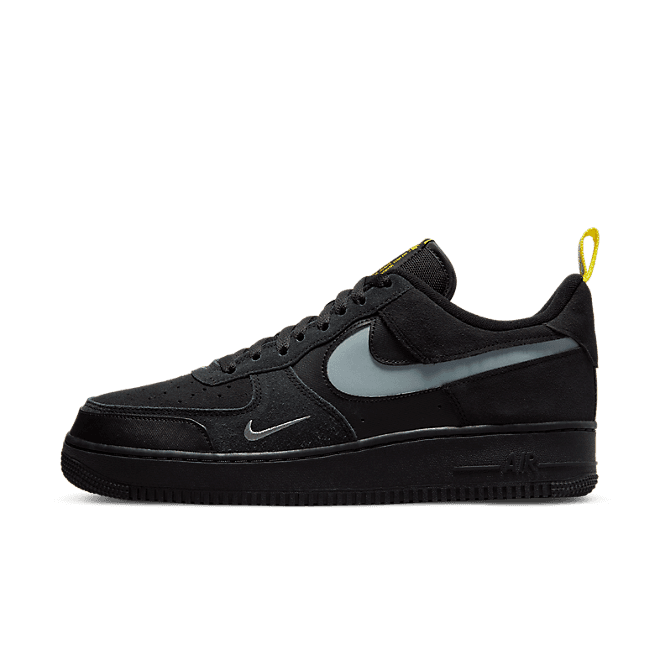 Nike Air Force 1 Low Cut Out Swoosh Black