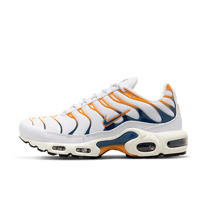 Nike Air Max Plus Hiking Carabiner 'Kumquat'