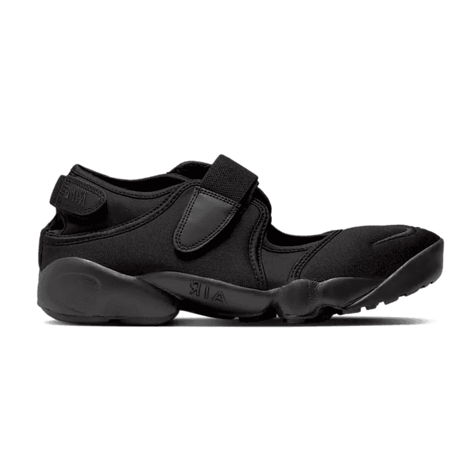 Nike Air Lift Triple Black (W)