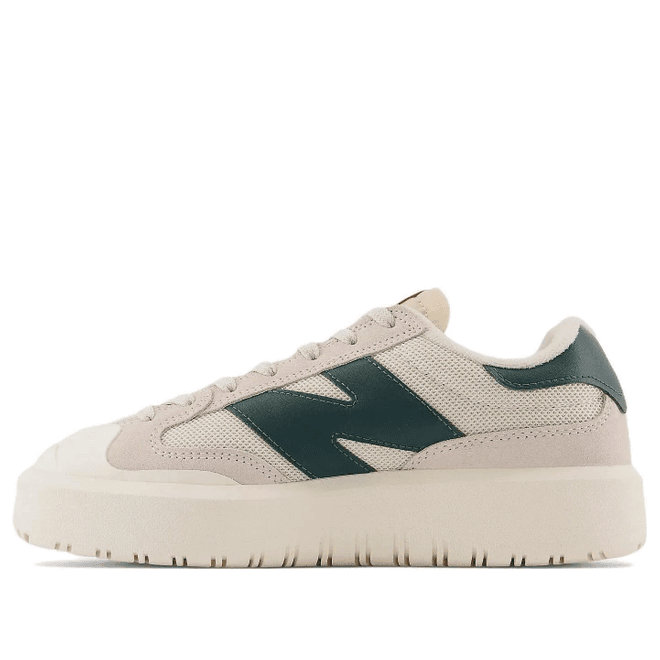 New Balance Womens WMNS 302 Beige Green Skate 