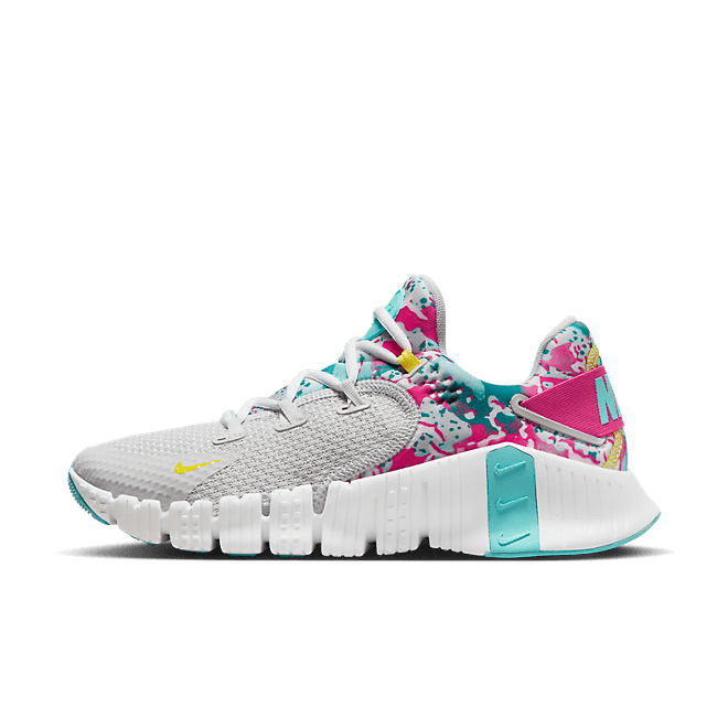 Nike WMNS Free Metcon 4 Womens Grey Pink Training 