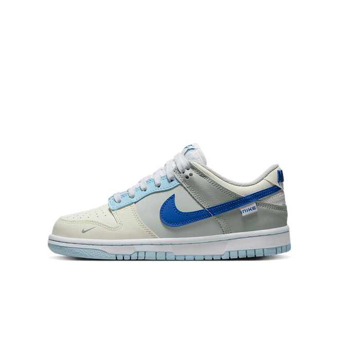 Nike Dunk Low GS 'Ivory Hyper Royal'