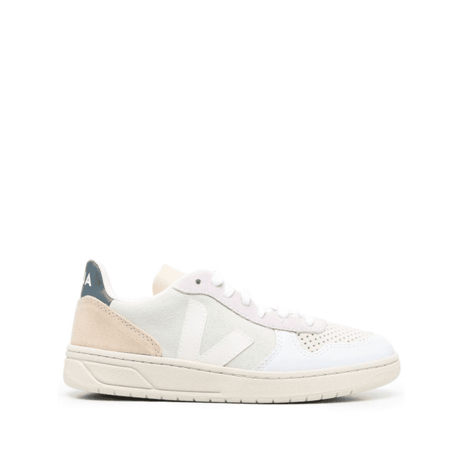 Veja WMNS V-10