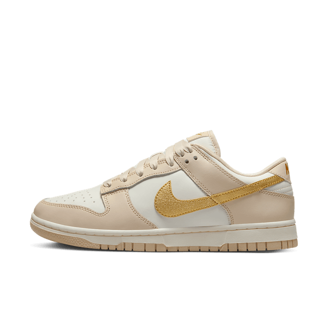 Nike Dunk Low WMNS 'Metallic Gold'