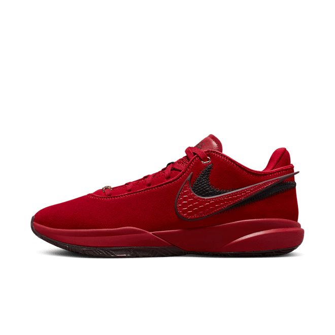 Nike Liverpool F.C. x LeBron 20 EP