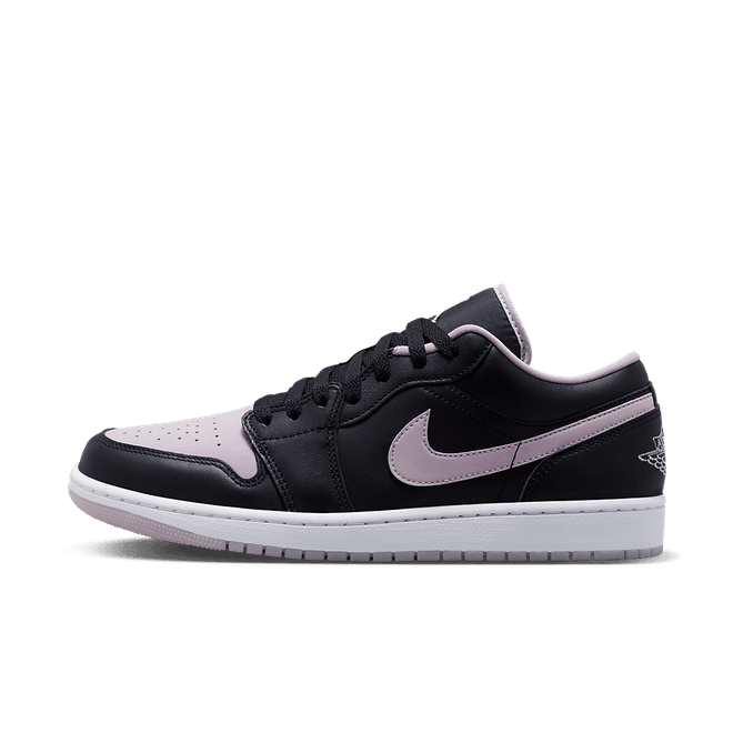 Air Jordan 1 Low SE 'Black Iced Lilac'