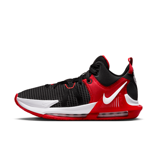 LeBron Witness 7