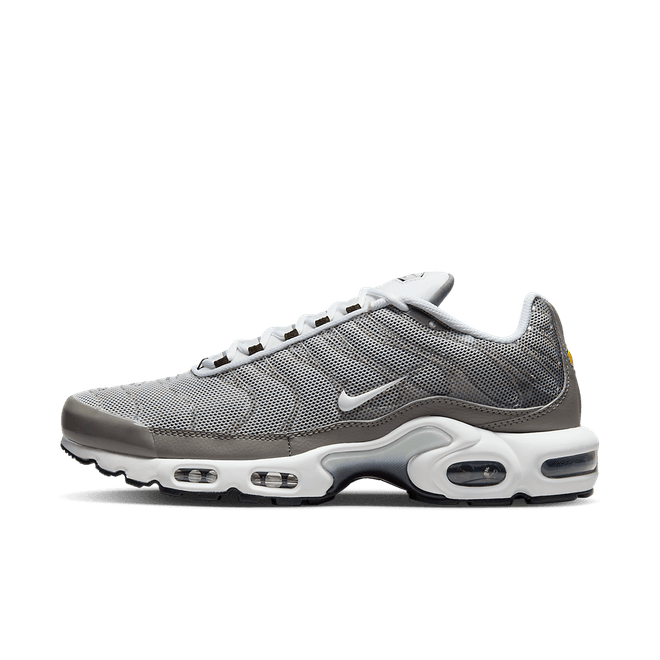 Nike Air Max Plus SE 'Flat Pewter'