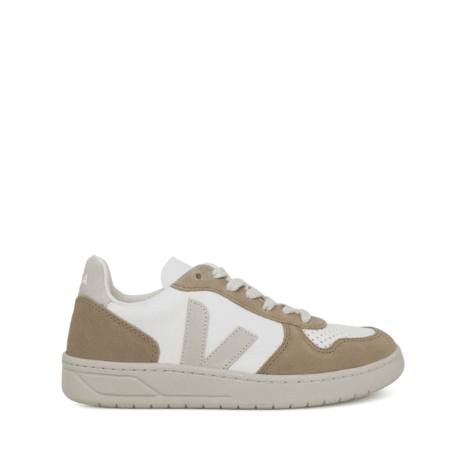 VEJA V-10 Chromefree Leather