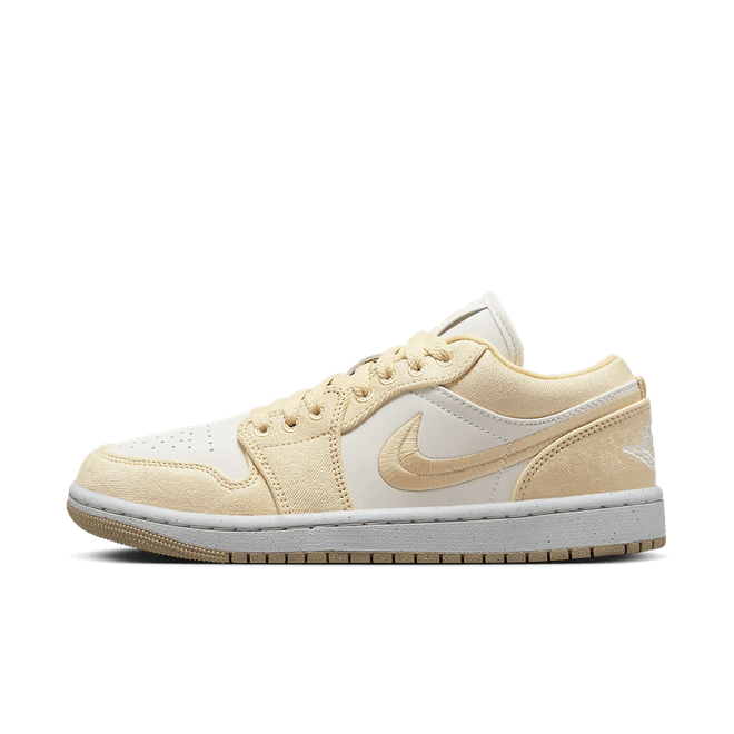 Air Jordan 1 Low SE WMNS 'Canvas'