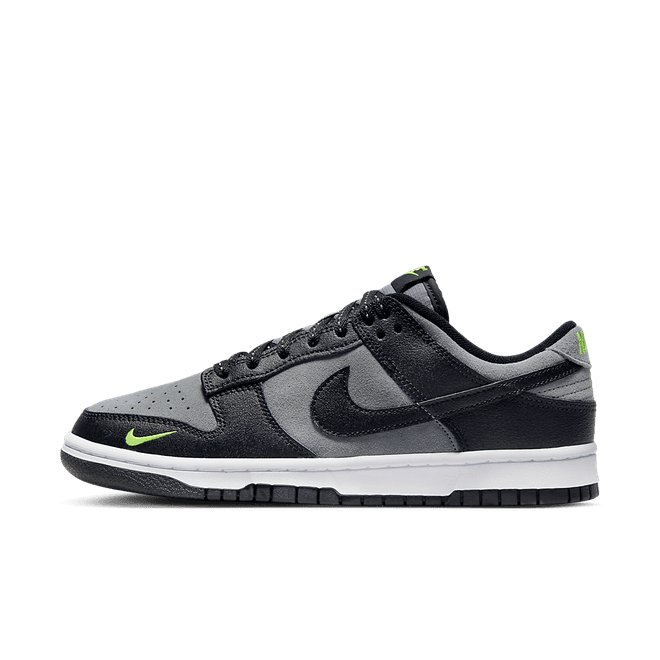 Nike Dunk Low 'Green Strike'