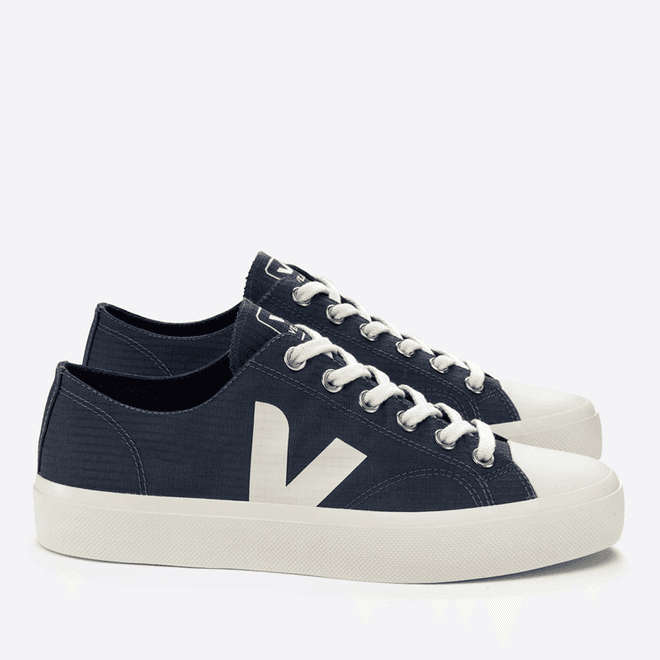 Veja Men's Wata Vegan Low Top Trainers