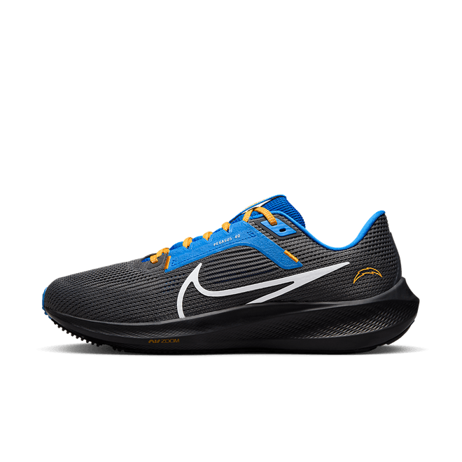 Nike Pegasus 40 (NFL Los Angeles Chargers) Road