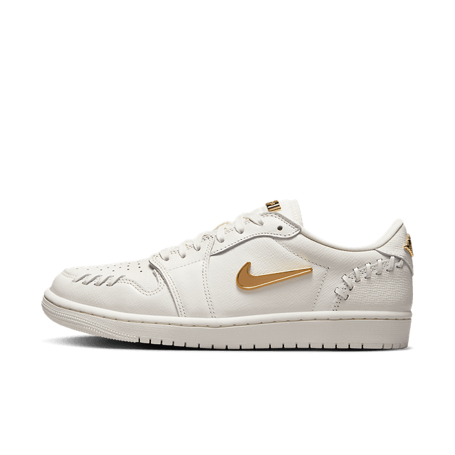 Air Jordan 1 Low Method of Make 'Sail Metallic Gold'