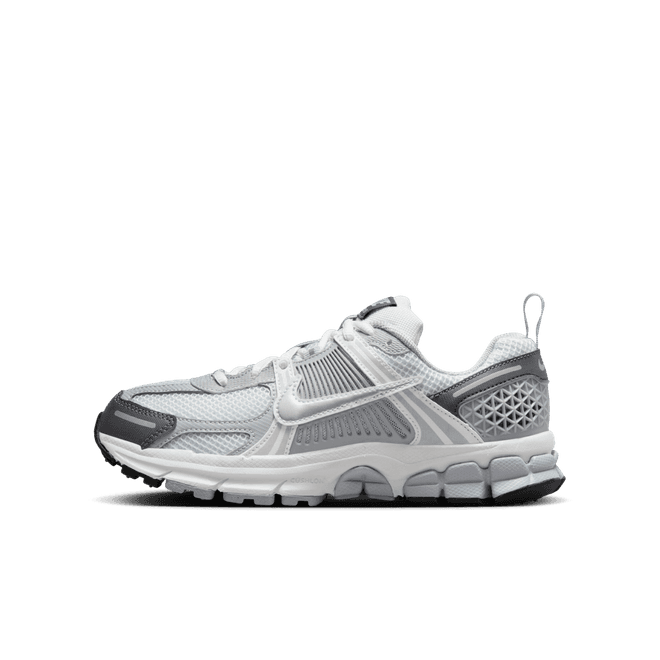  Nike Vomero 5 'Pure Platinum Metallic Silver'