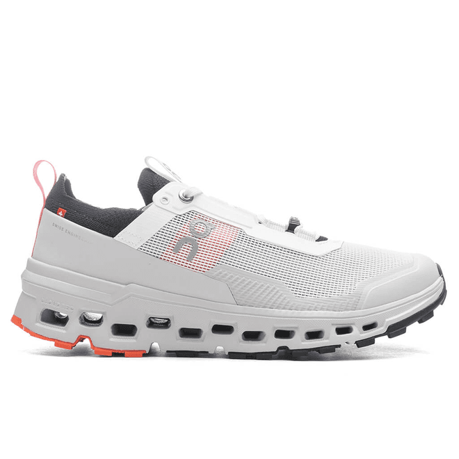 On Women's Cloudultra 2 White/Wolf