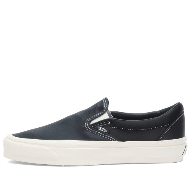 Vans LX Slip-On Reissue 98 in Satin Jet Set