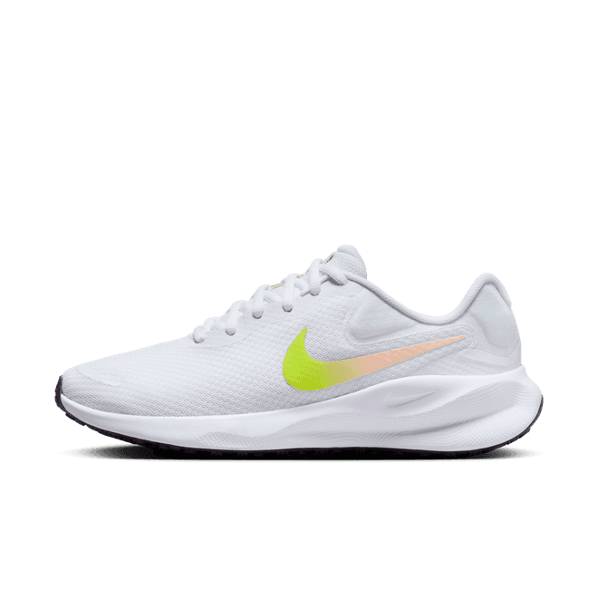 Nike Wmns Revolution 7 'White Cyber' 